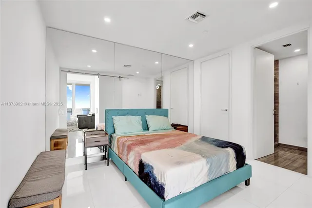 $8,500 | 1300 Brickell Bay Drive, Unit 3902, Miami, FL 33131