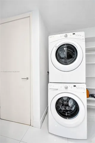 $8,500 | 1300 Brickell Bay Drive, Unit 3902, Miami, FL 33131