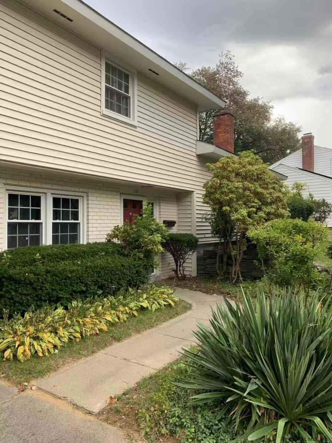 79 Devon Road Bethlehem, NY 12054 - Photo 2 of 29 Photo 2