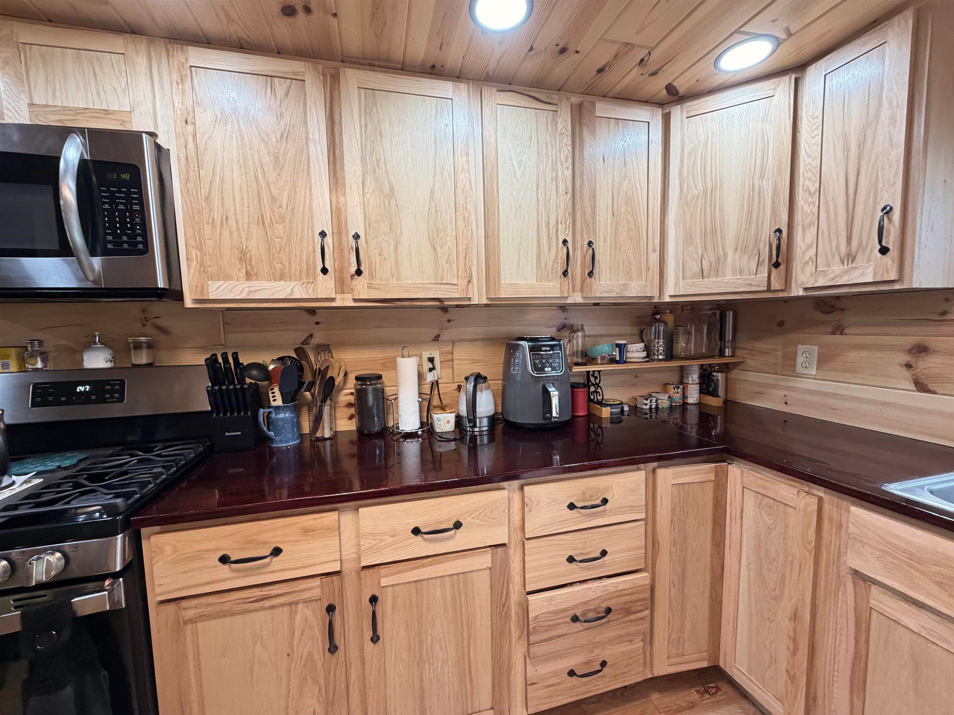 4266 East Oakley Road Harrison, MI 48625 - Photo 9 of 24 Gallery Image 9