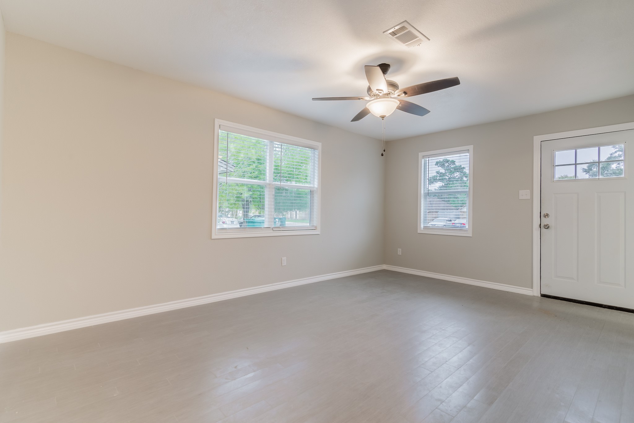 101 Will Street Willis, TX 77378 - Photo 4 of 25