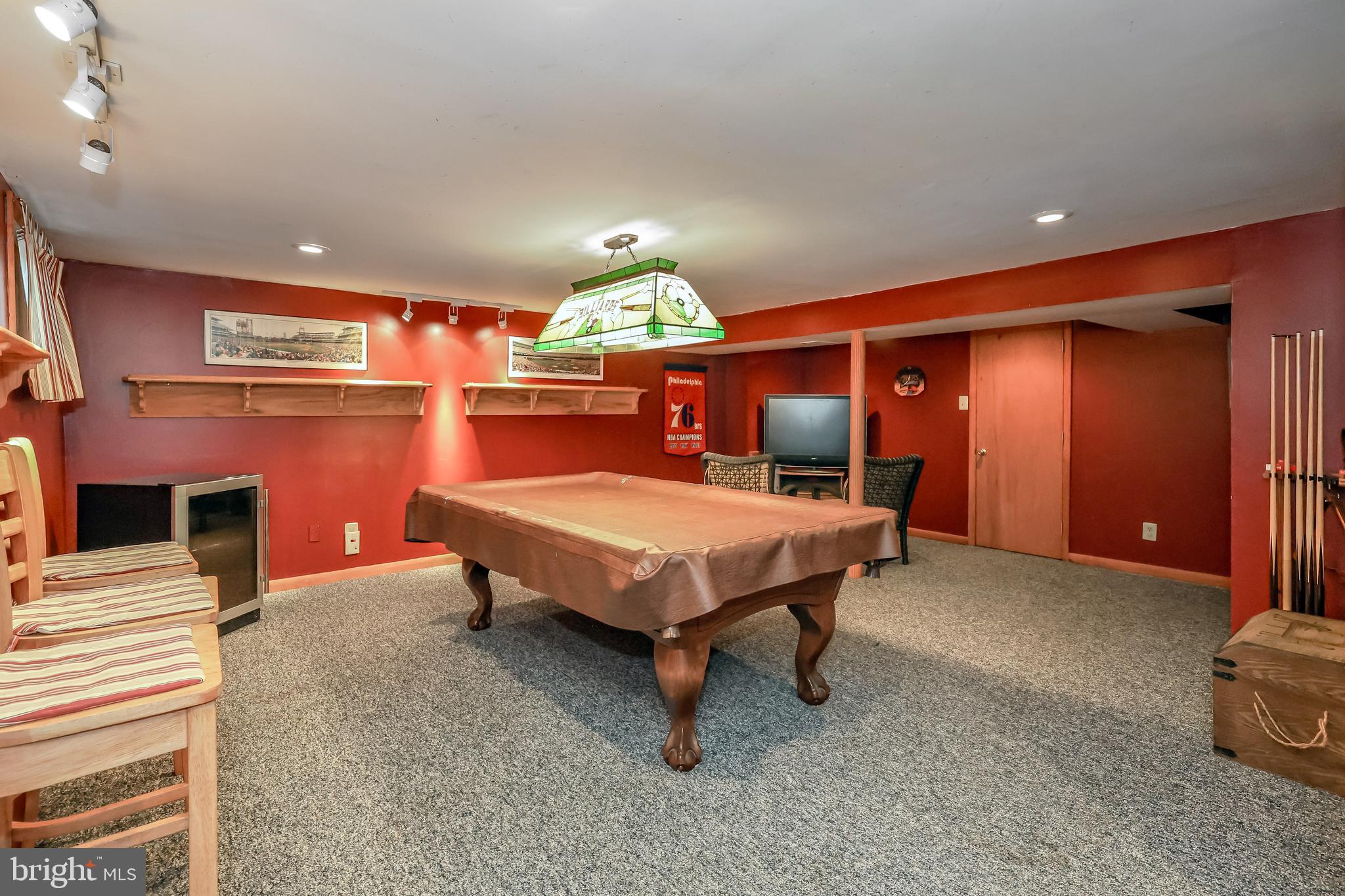 571 Rutherford Drive Springfield, PA 19064 - Photo 31 of 36 a room with pool table