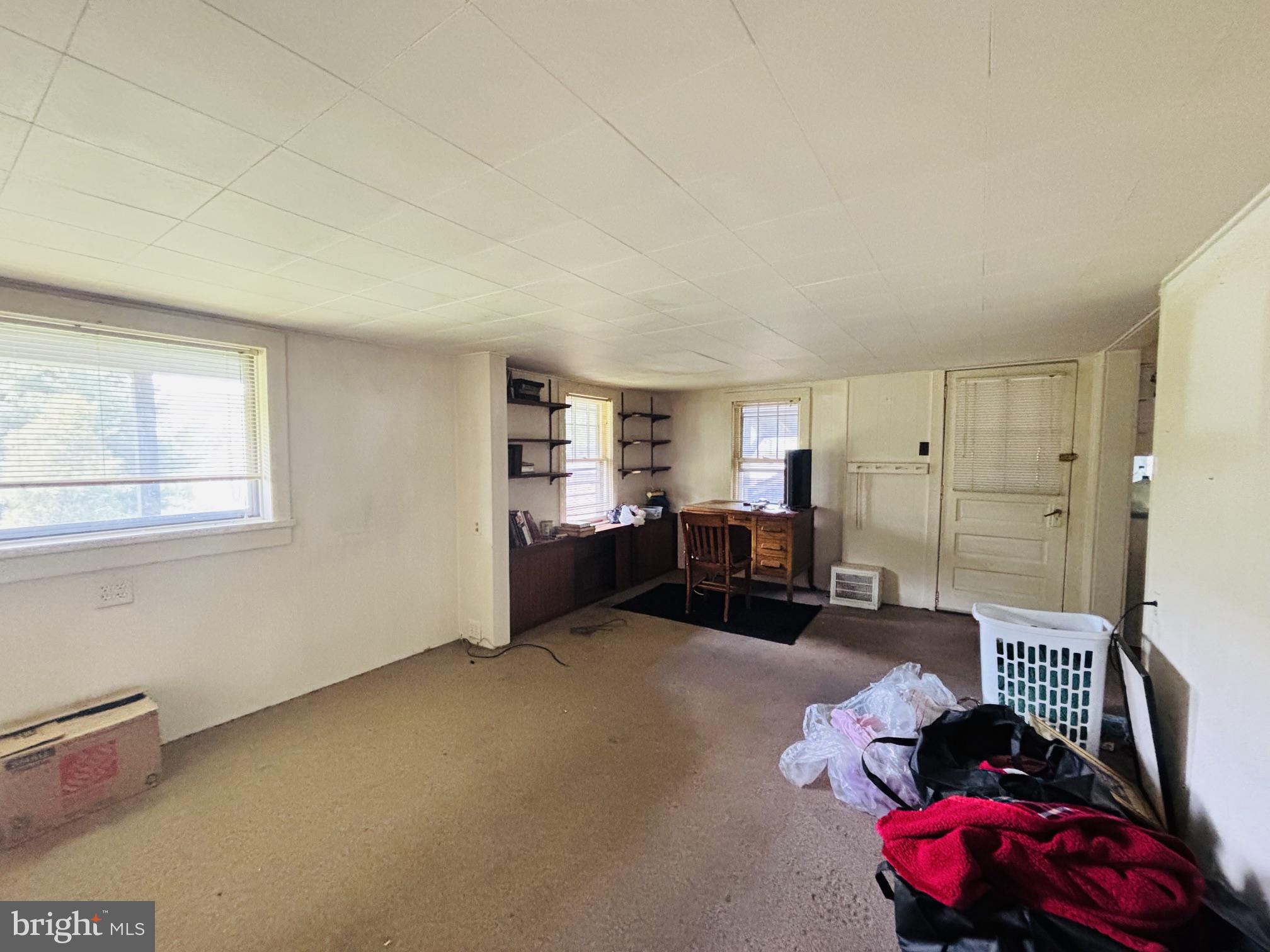 10631 New Hope Road Northwest Frostburg, MD 21532 - Photo 19 of 20 Spacious room with natural light.