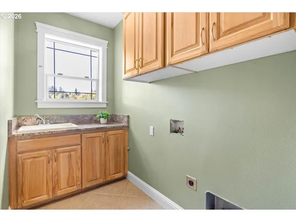 $979,900 | 1667 Ptarmigan Street Northwest, Salem, OR 97304