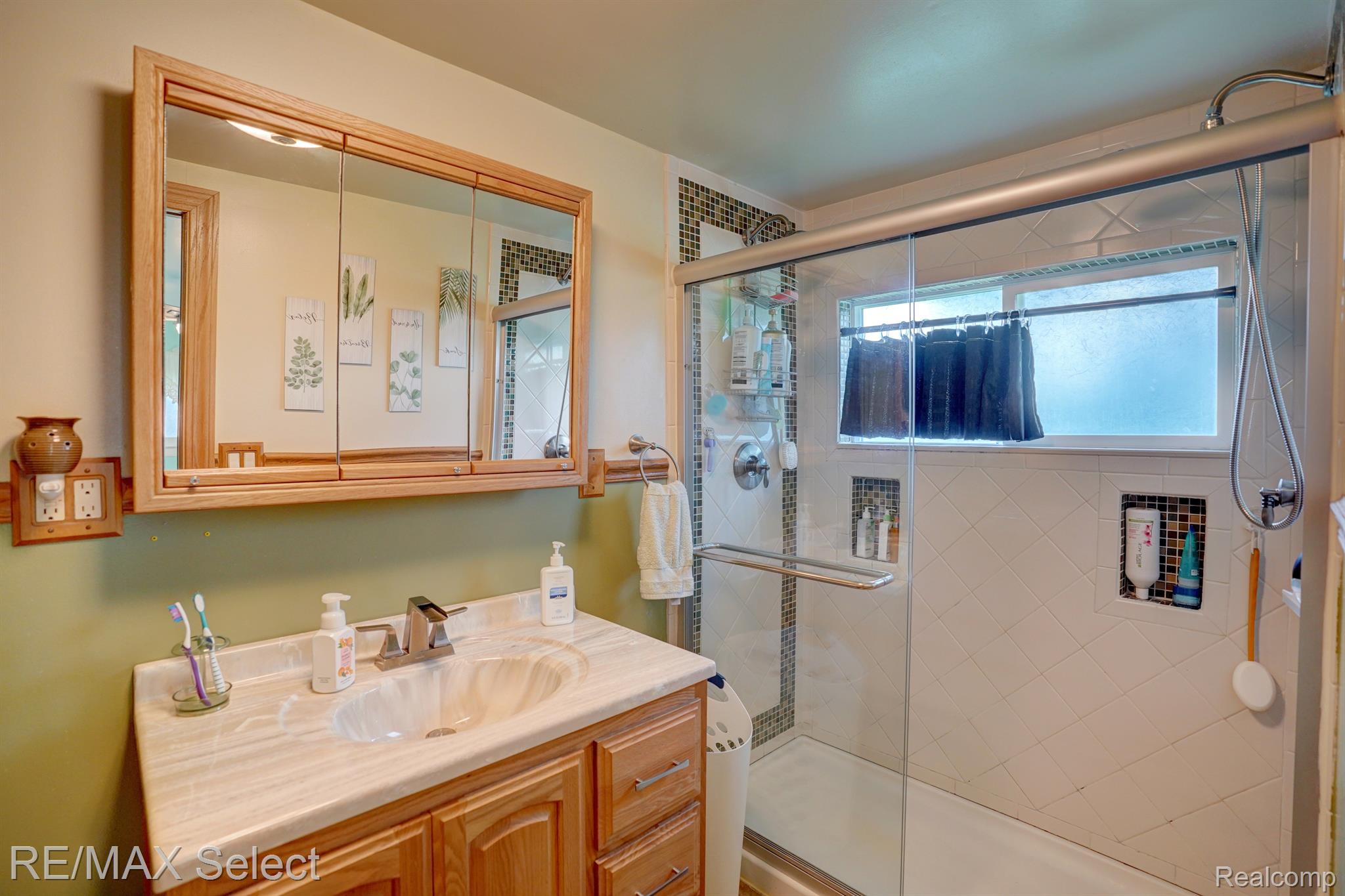 2216 East Wilson Road Clio, MI 48420 - Photo 29 of 48 Gallery Image 29