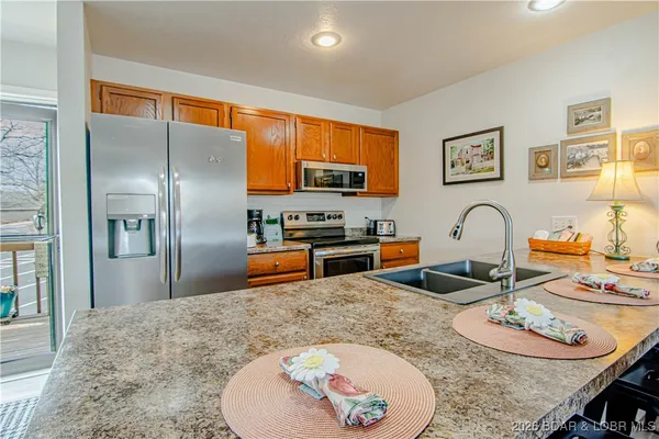 $299,900 | 74 Wrenwood Circle, Unit 3B, Lake Ozark, MO 65049