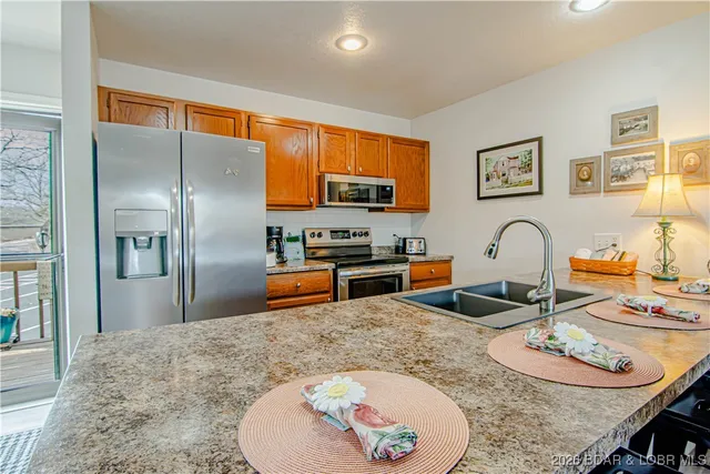 $299,900 | 74 Wrenwood Circle, Unit 3B, Lake Ozark, MO 65049