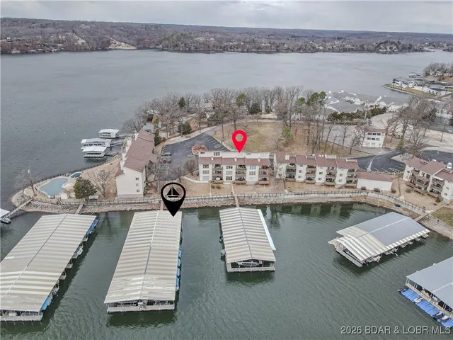 $299,900 | 74 Wrenwood Circle, Unit 3B, Lake Ozark, MO 65049