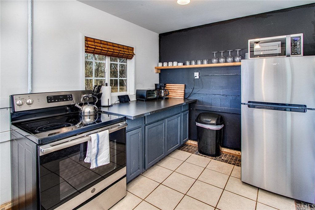 65123 Cobalt Road Joshua Tree, CA 92252 - Photo 15 of 33