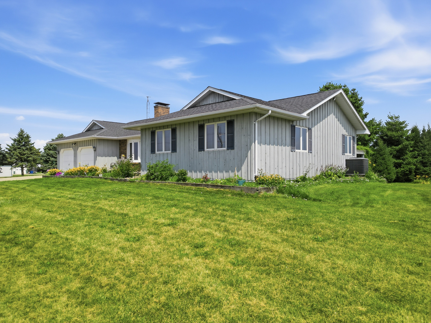 1132 Stony Point Road Dixon, IL 61021 - Photo 3 of 45