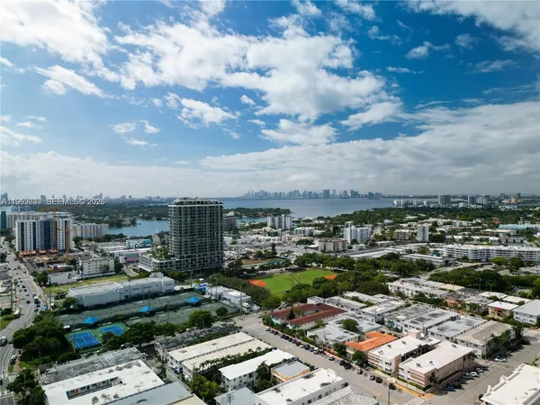 $1,750 | 7435 Harding Avenue, Unit 204, Miami Beach, FL 33141