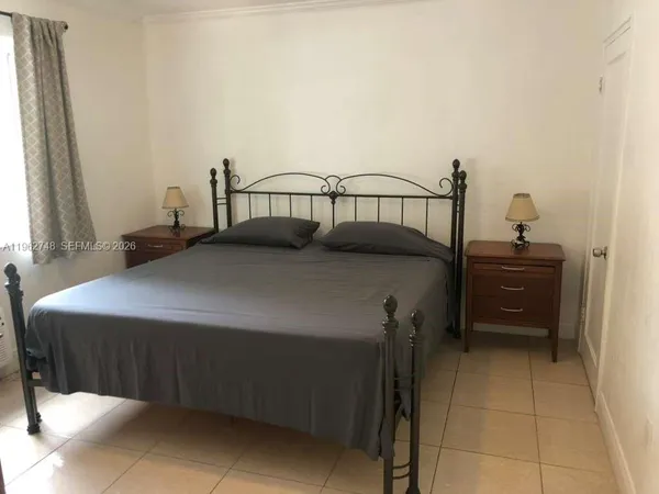 $1,750 | 7435 Harding Avenue, Unit 204, Miami Beach, FL 33141