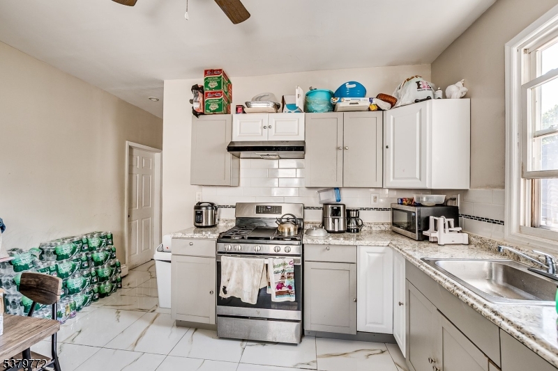 369 21st Street Irvington, NJ 07111 - Photo 10 of 16