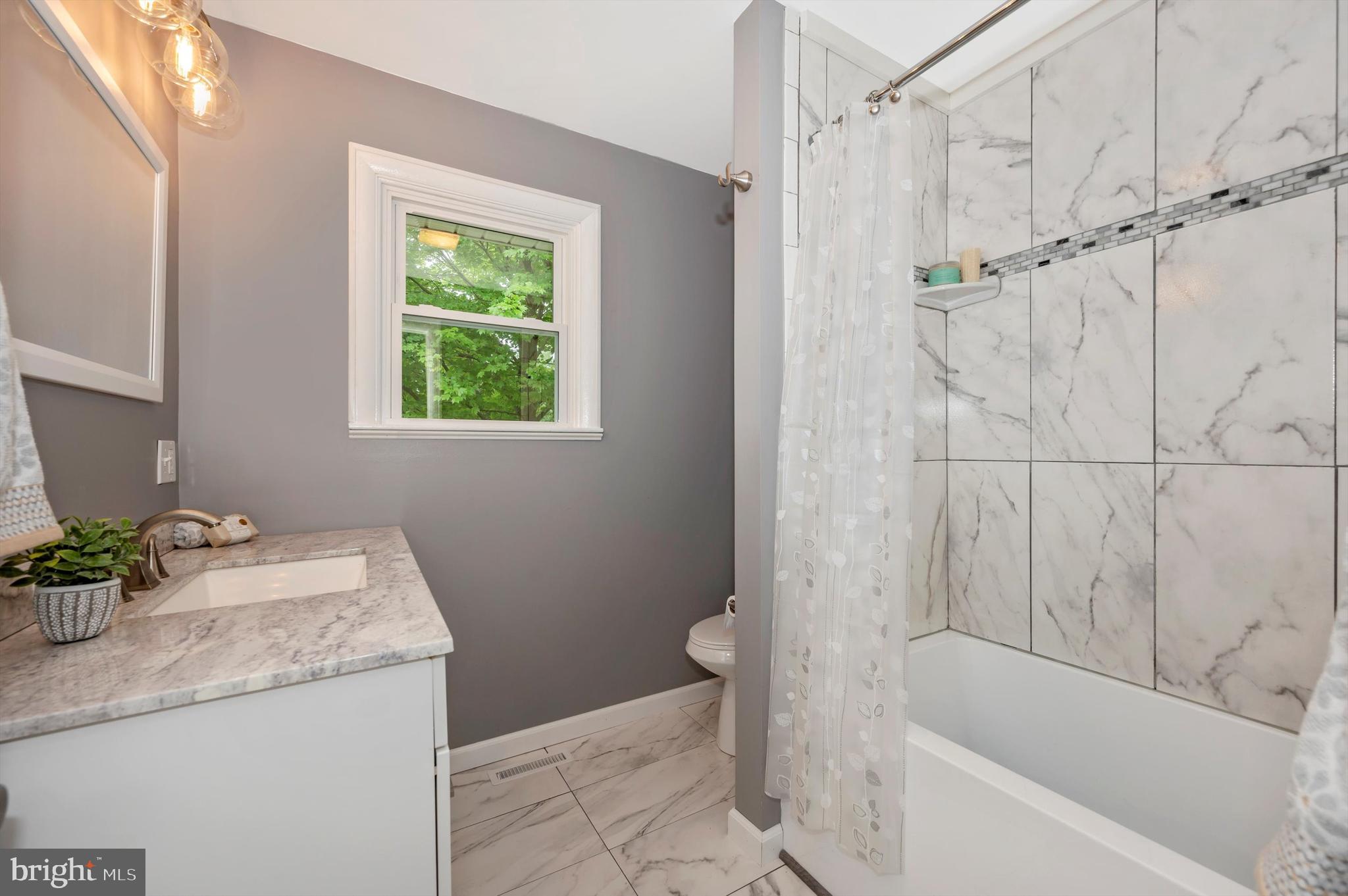 429 Quaker Hill Road Union Bridge, MD 21791 - Photo 28 of 43 Lovely Hall Bath