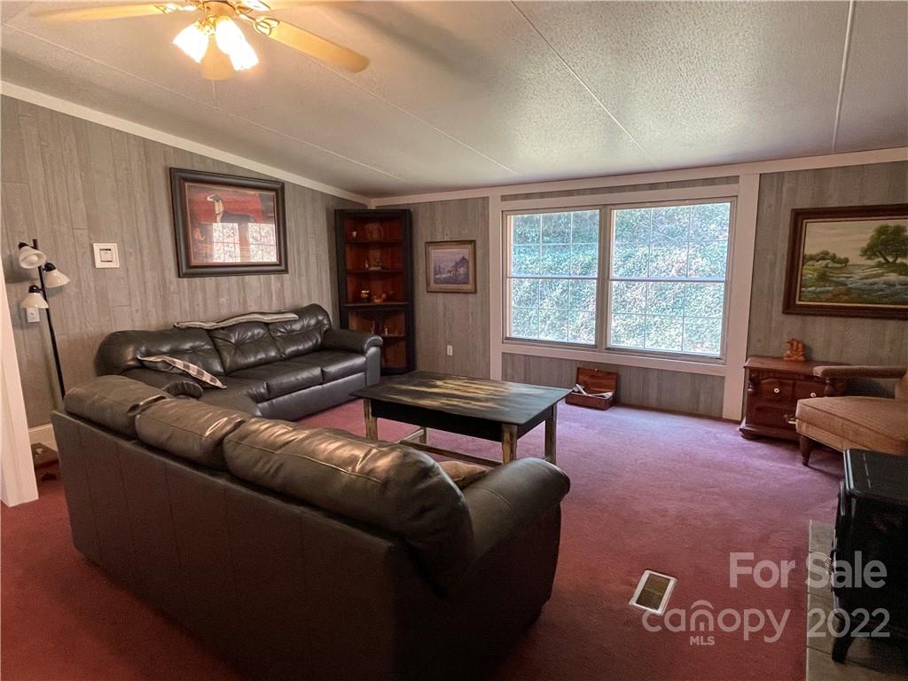 546 Battle Branch Road Franklin, NC 28734 - Photo 5 of 37 Gallery Image 5