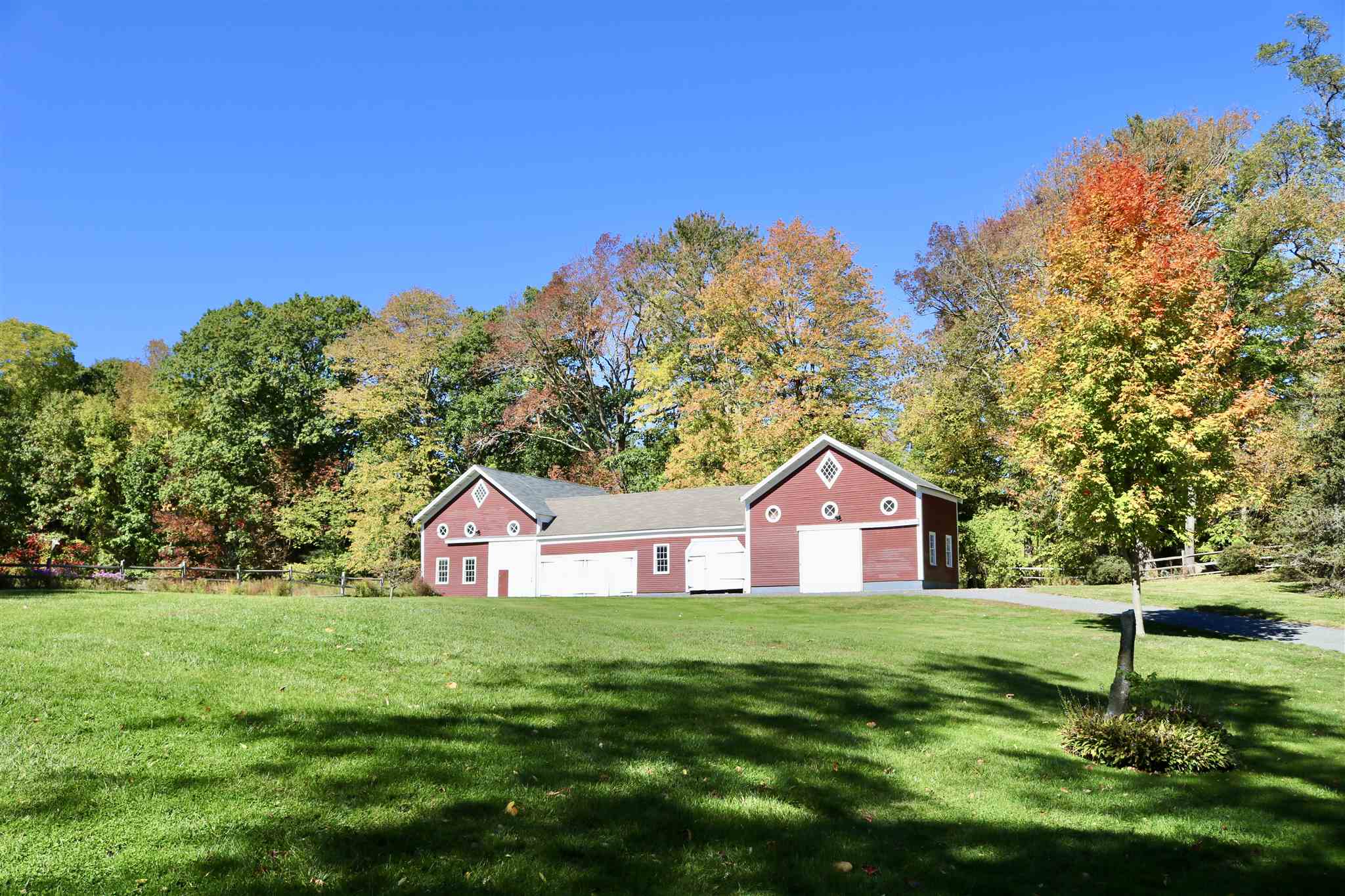 27 Kensington Road Hampton Falls, NH 03844 - Photo 2 of 14