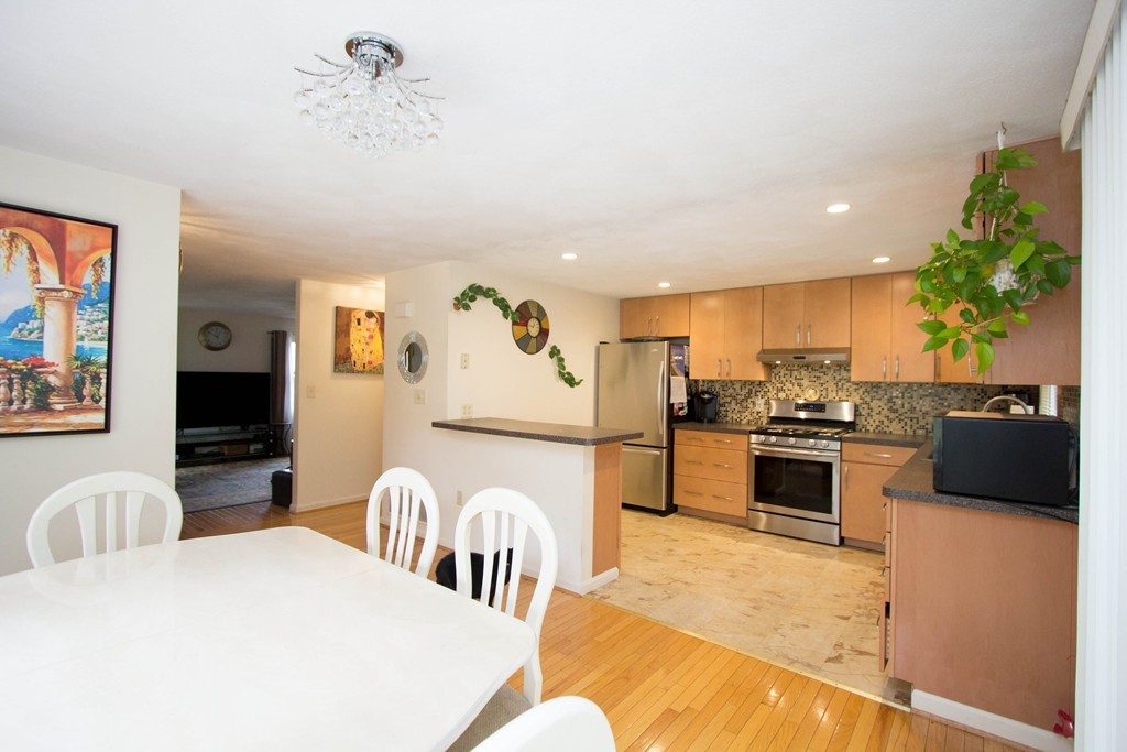 2 Oak Ridge Drive, Unit 6 Maynard, MA 01754 - Photo 3 of 24 Gallery Image 3