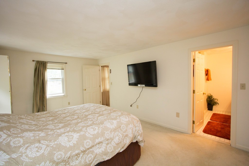 2 Oak Ridge Drive, Unit 6 Maynard, MA 01754 - Photo 9 of 24 Gallery Image 9
