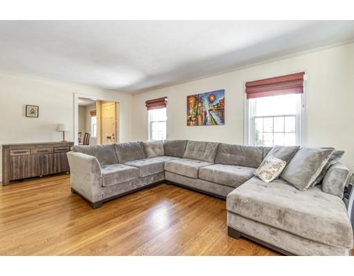 45 Hickory Cliff Road Newton, MA 02464 - Photo 4 of 22 Gallery Image 4