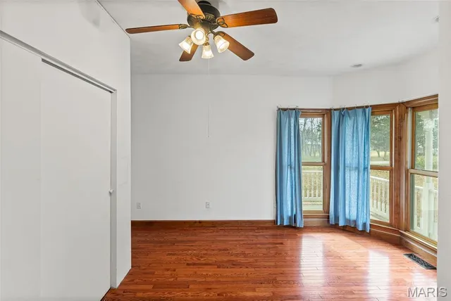 $445,000 | 2304 North 1st Street, Fayetteville, IL 62258