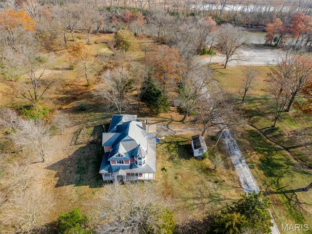 $445,000 | 2304 North 1st Street, Fayetteville, IL 62258