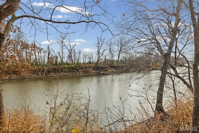 $445,000 | 2304 North 1st Street, Fayetteville, IL 62258