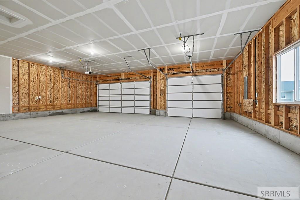 534 Fieldstone Drive Rigby, ID 83442 - Photo 15 of 15 3-Car Garage