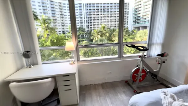 $2,850 | 1500 Bay Road, Unit 450S, Miami Beach, FL 33139