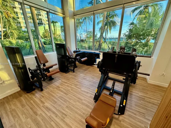 $2,850 | 1500 Bay Road, Unit 450S, Miami Beach, FL 33139