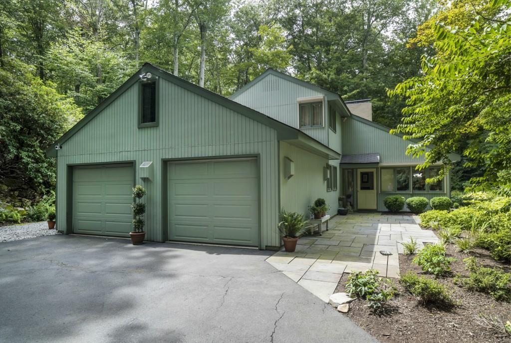 70 Book Hill Road Deep River, CT 06417 - Photo 1 of 1 Front