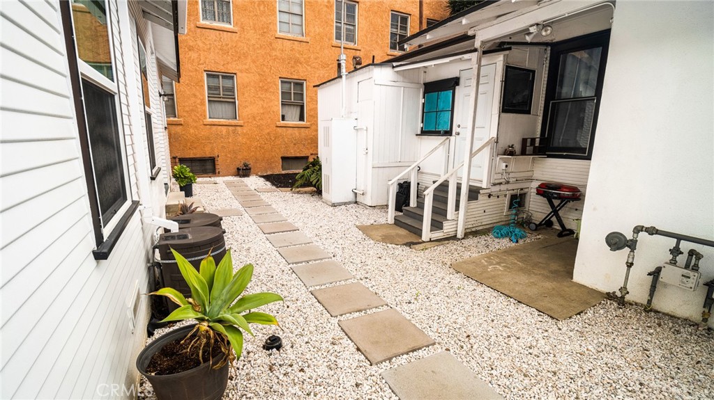 237 West 6th Street Long Beach, CA 90802 - Photo 18 of 42