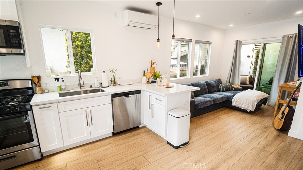 237 West 6th Street Long Beach, CA 90802 - Photo 21 of 42