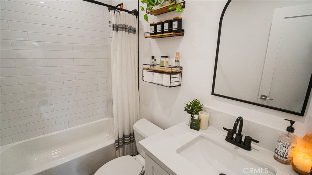 237 West 6th Street Long Beach, CA 90802 - Photo 27 of 42