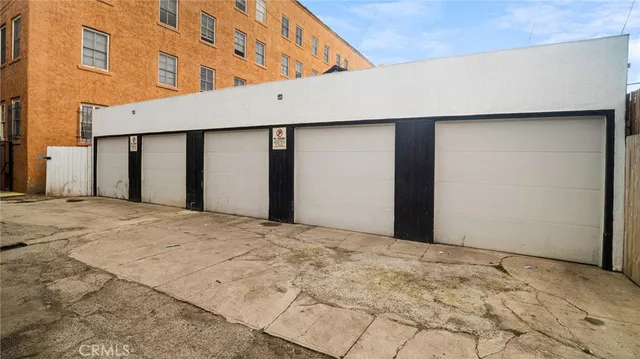 $1,379,000 | 237 West 6th Street, Long Beach, CA 90802