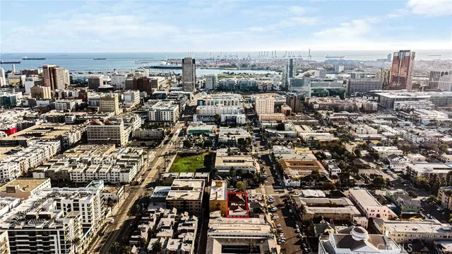 $1,379,000 | 237 West 6th Street, Long Beach, CA 90802