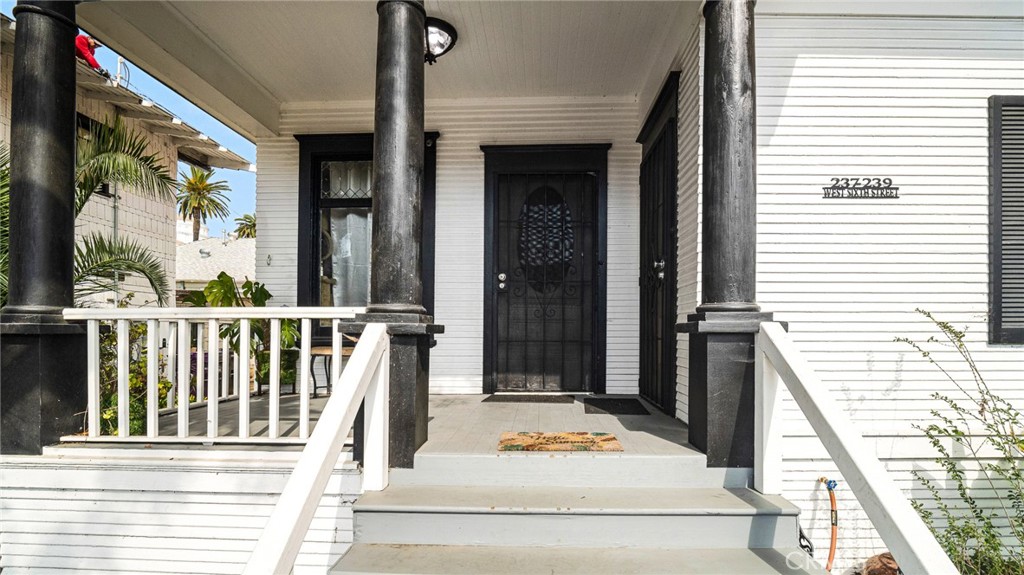 237 West 6th Street Long Beach, CA 90802 - Photo 5 of 42