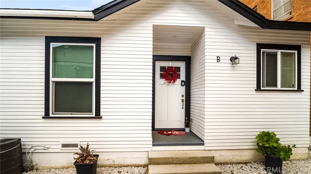 $1,379,000 | 237 West 6th Street, Long Beach, CA 90802