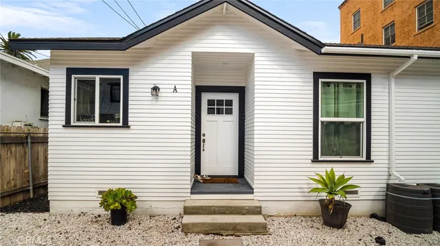 $1,379,000 | 237 West 6th Street, Long Beach, CA 90802