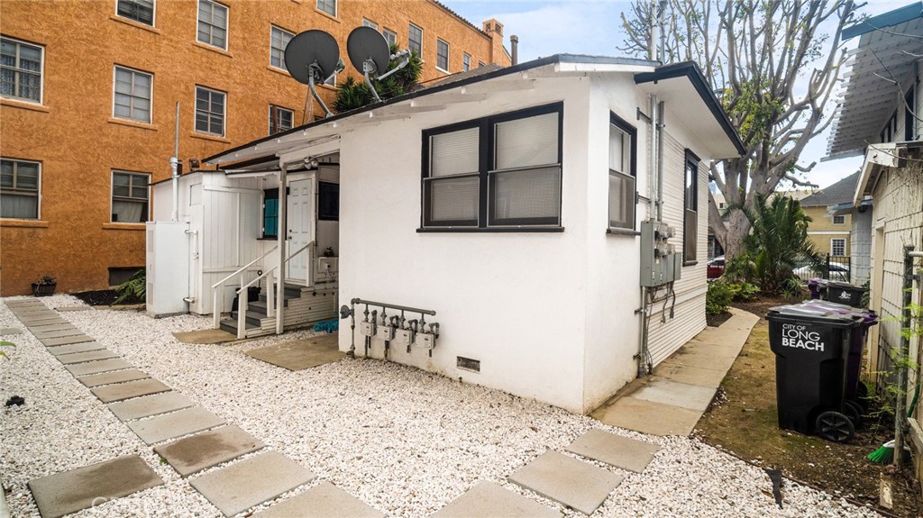 237 West 6th Street Long Beach, CA 90802 - Photo 10 of 42