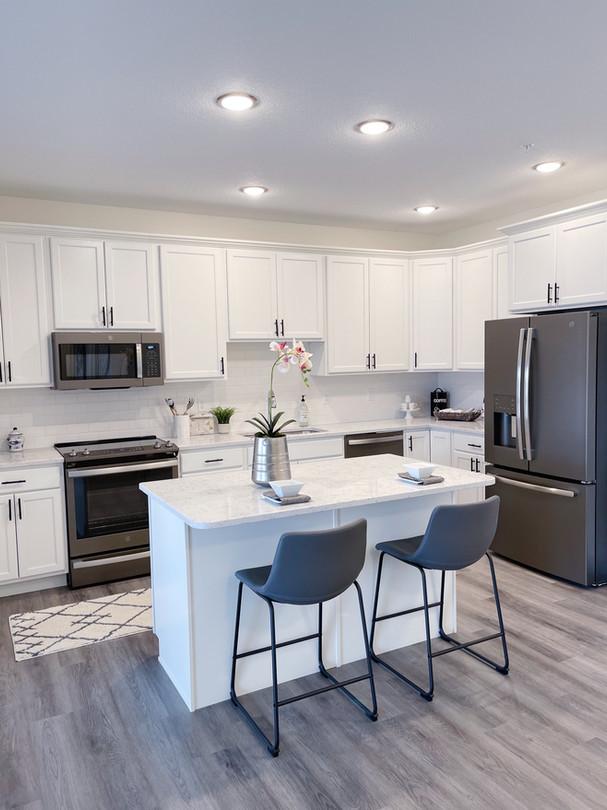2592 Middle Road, Unit 103 Bettendorf, IA 52722 - Photo 2 of 30 Gallery Image 2