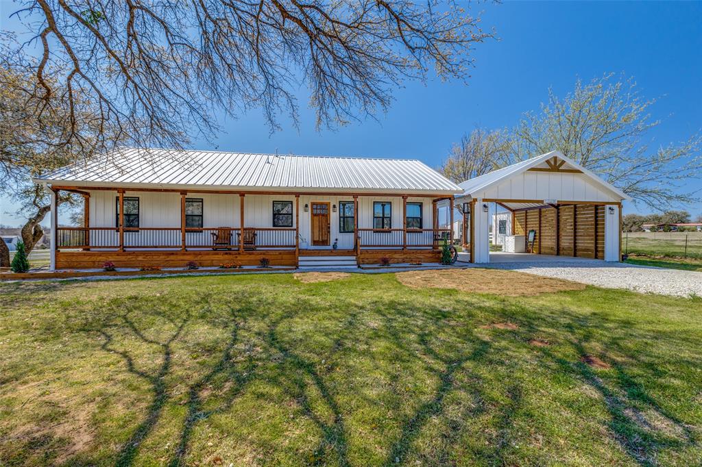 320 English Court Springtown, TX 76082 - Photo 2 of 30