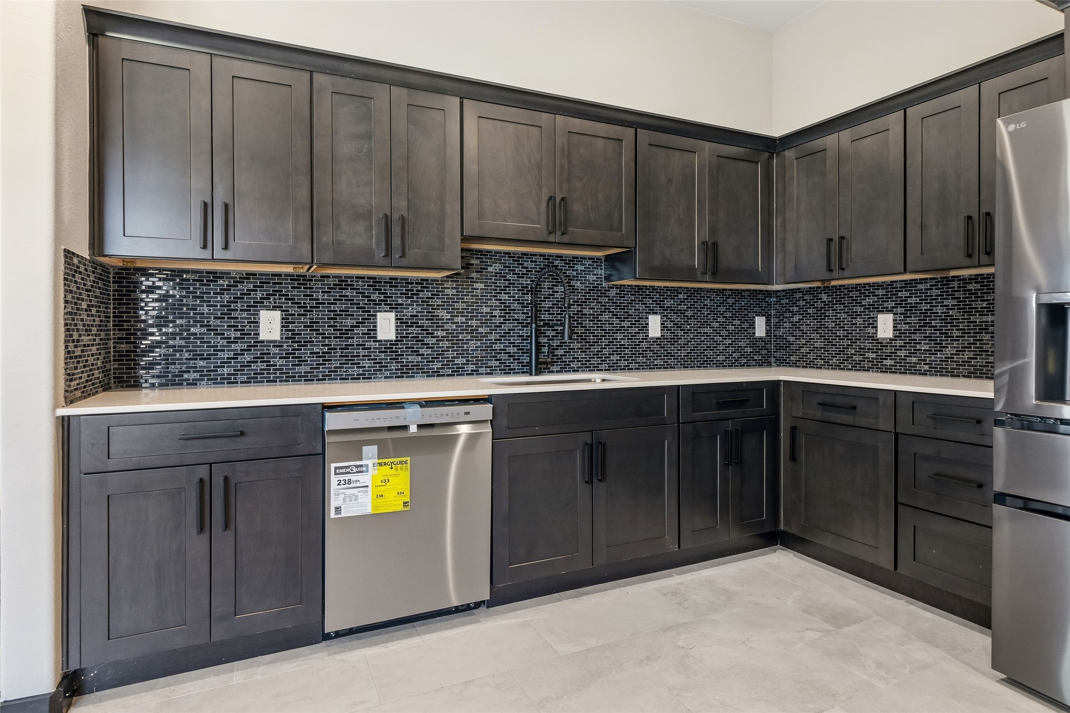 208 Silverleaf Road Sweeny, TX 77480 - Photo 16 of 39