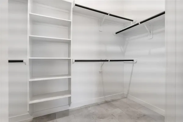 $2,400 | 208 Silverleaf Road, Sweeny, TX 77480