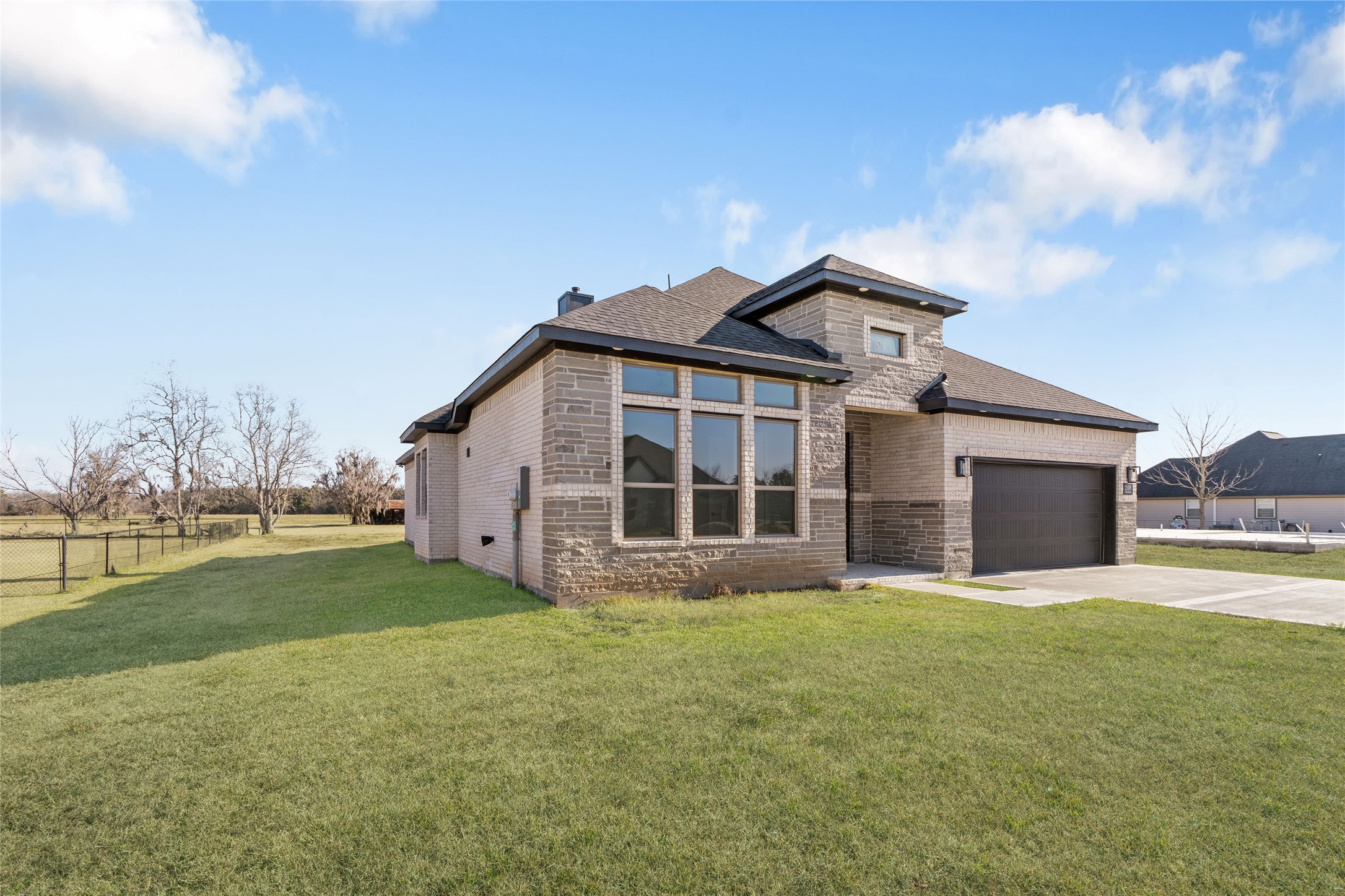 208 Silverleaf Road Sweeny, TX 77480 - Photo 4 of 39