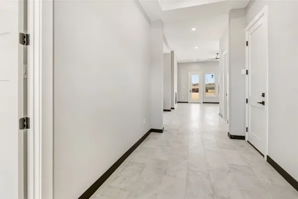 $2,400 | 208 Silverleaf Road, Sweeny, TX 77480