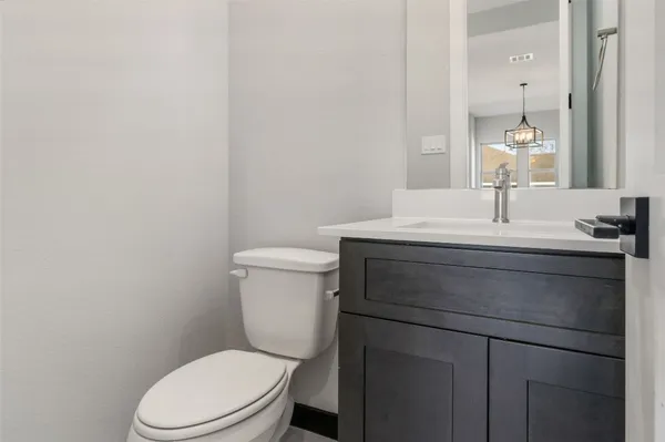 $2,400 | 208 Silverleaf Road, Sweeny, TX 77480