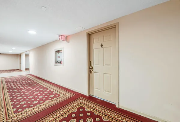 $3,000 | 5600 North Flagler Drive, West Palm Beach, FL 33407