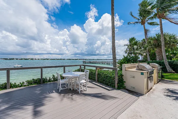 $3,000 | 5600 North Flagler Drive, West Palm Beach, FL 33407