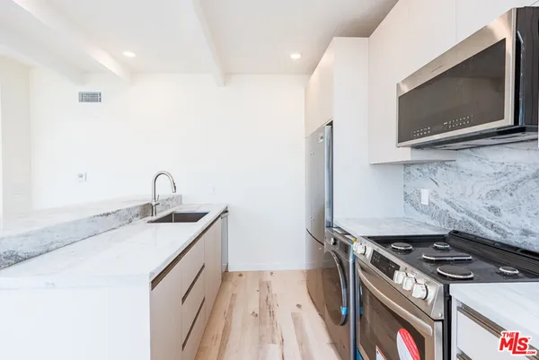 $8,000 | 7273 Birdview Avenue, Unit 1, Malibu, CA 90265