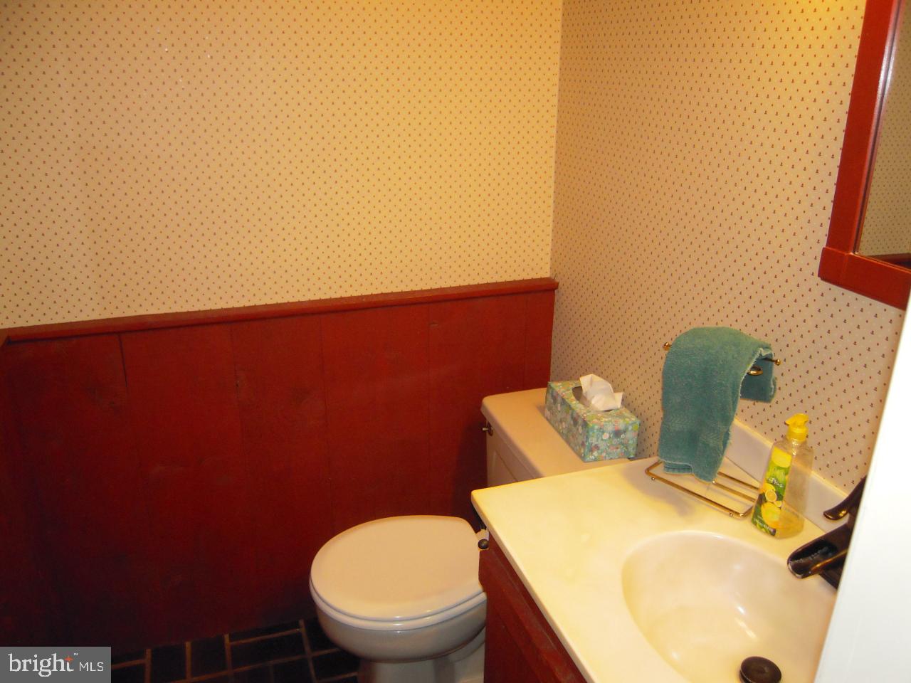 852 Ballstown Road Lititz, PA 17543 - Photo 17 of 25